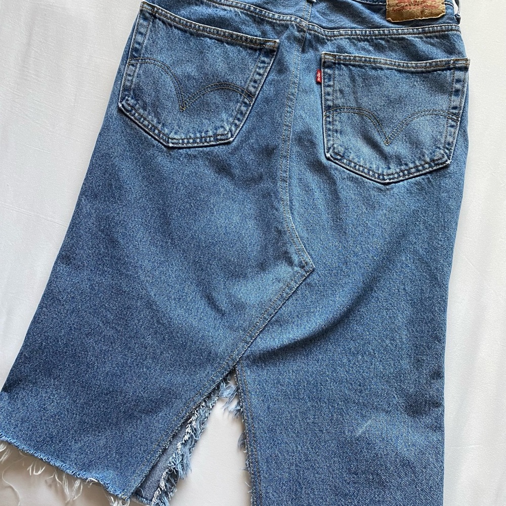Levi Distressed Skirt